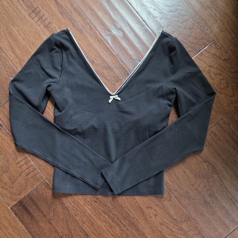 NWT Offline by Aerie Ribbed Lace-Trim Bow Long Sleeve Top – Black - Picture 2 of 4